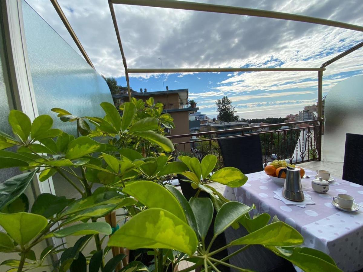 Appartamento Vista Mare Stella Marina Санремо Экстерьер фото